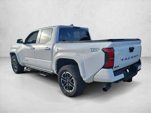 Used 2025 Toyota Tacoma TRD Sport AWD/4WD image 7