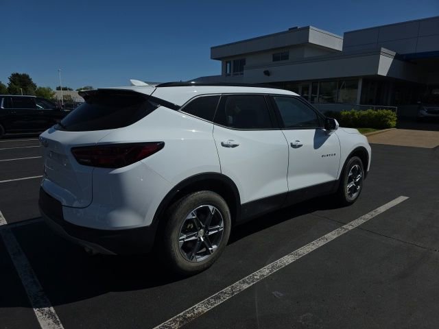 Used 2024 Chevrolet Blazer LT w/ Convenience Package AWD/4WD image 7