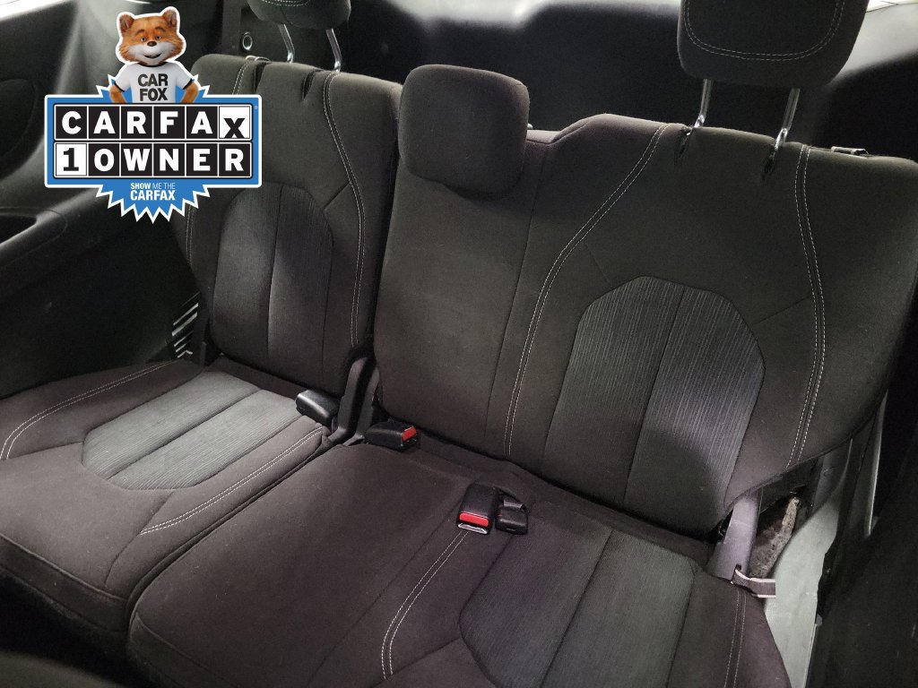 Used 2023 Chrysler Pacifica Touring FWD image 31