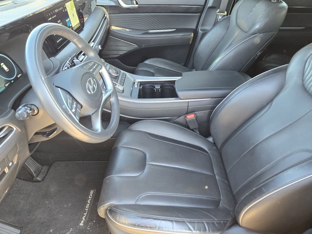 Used 2024 Hyundai Palisade Calligraphy image 8