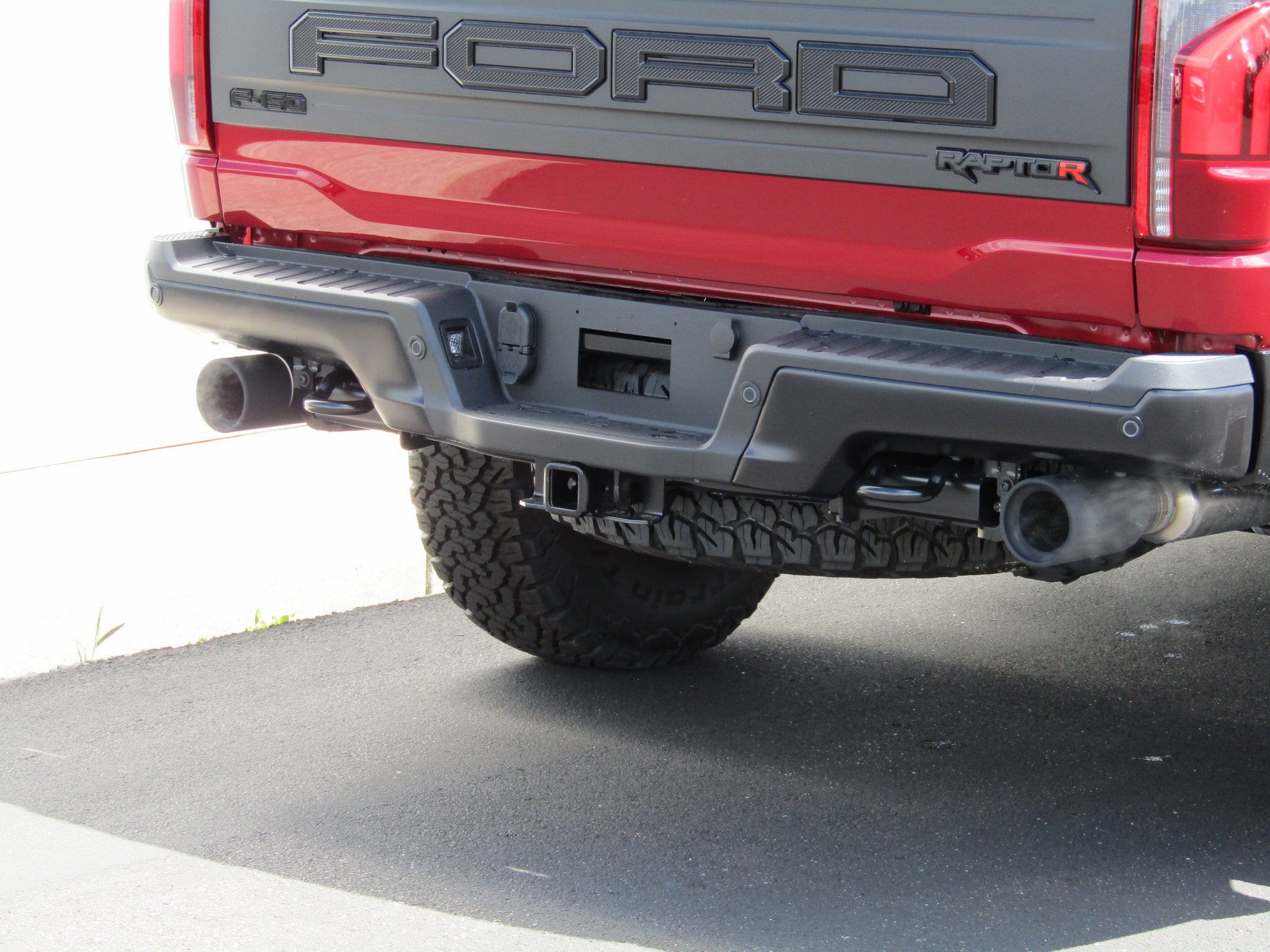 New 2026 Ford F150 Raptor w/ Equipment Group 803A Raptor R AWD/4WD image 8