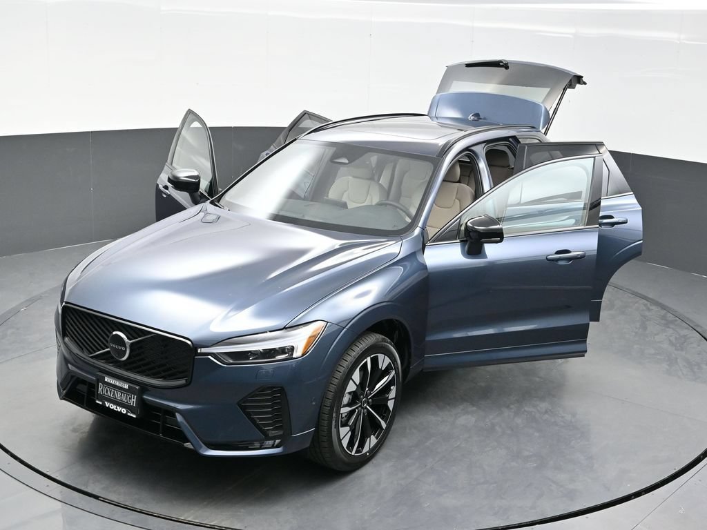 New 2026 Volvo XC60 B5 Plus w/ Climate Package AWD/4WD image 39