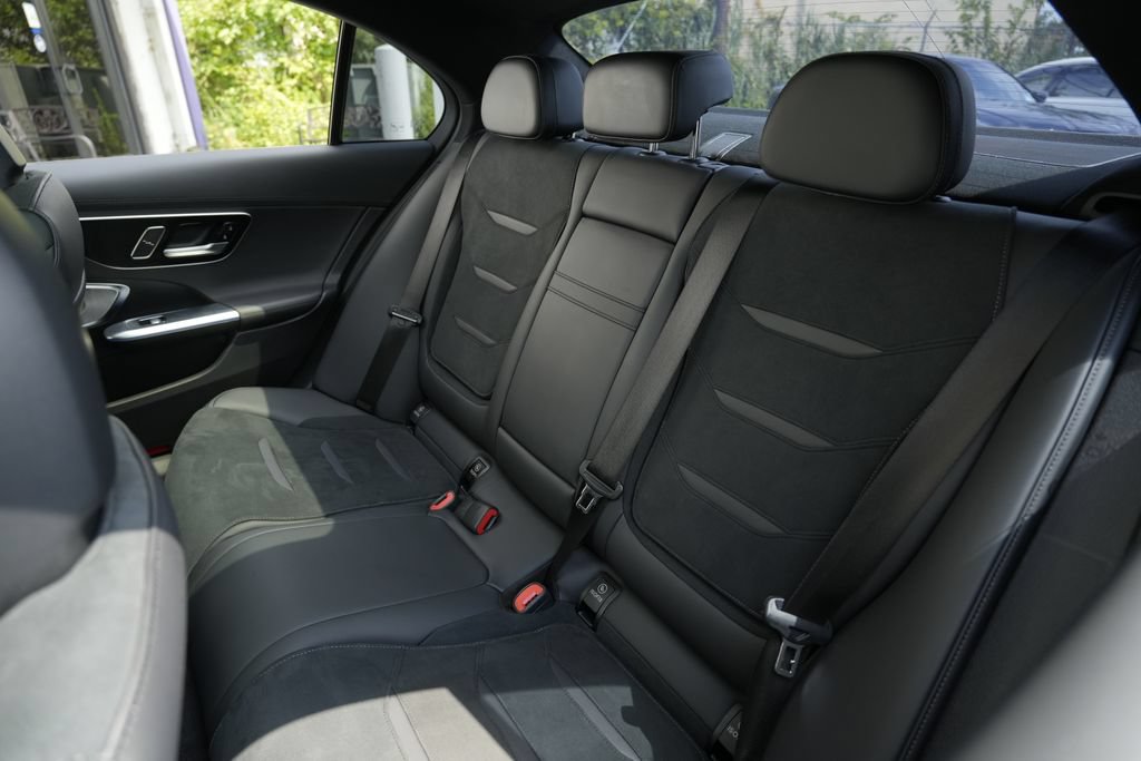 Used 2024 Mercedes-Benz C 63 AMG S image 28