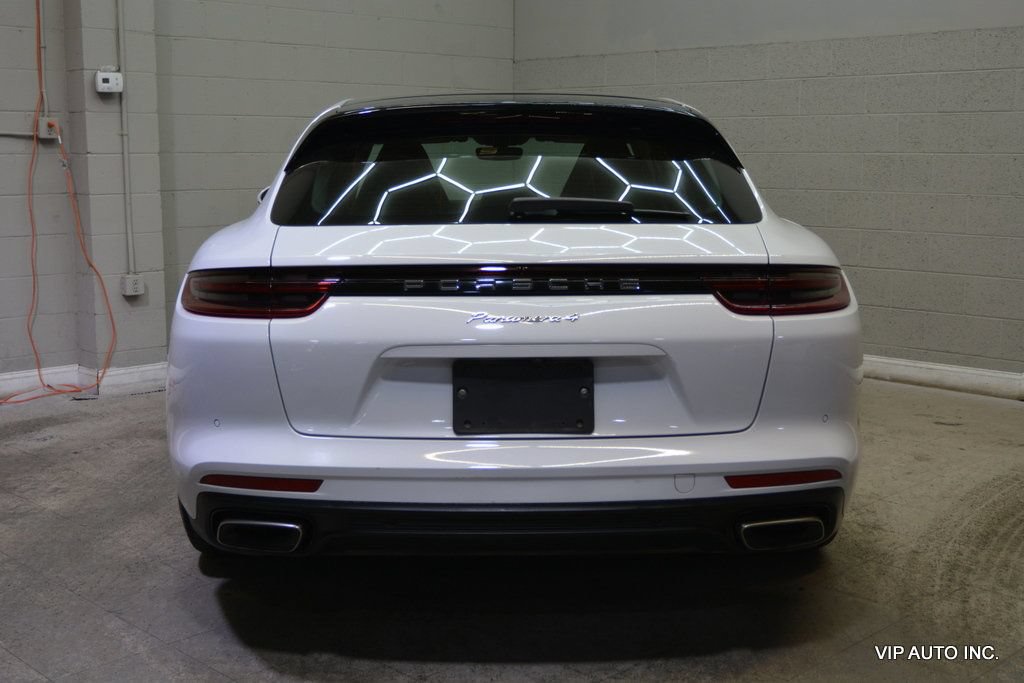 Used 2018 Porsche Panamera 4 AWD/4WD image 35