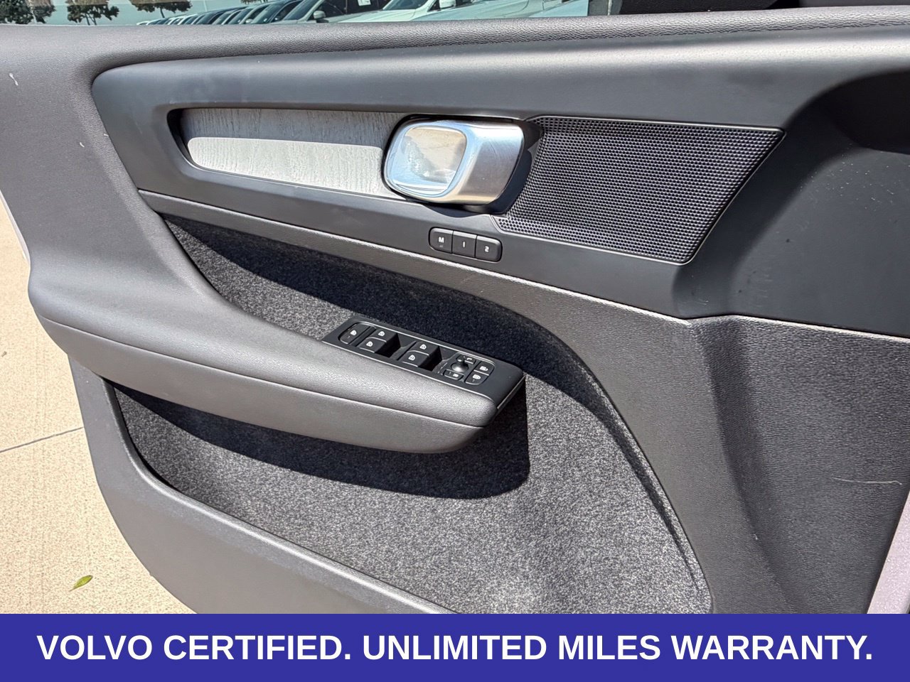 Certified 2026 Volvo XC40 B5 Plus AWD/4WD image 26