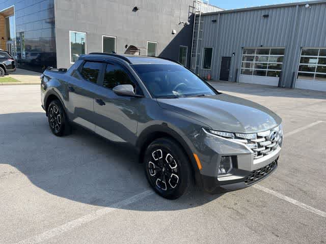 Used 2024 Hyundai Santa Cruz SEL w/ Activity Package FWD image 2