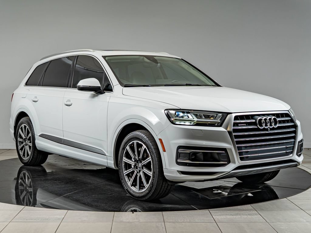 Used 2017 Audi Q7 3.0T Prestige AWD/4WD image 3