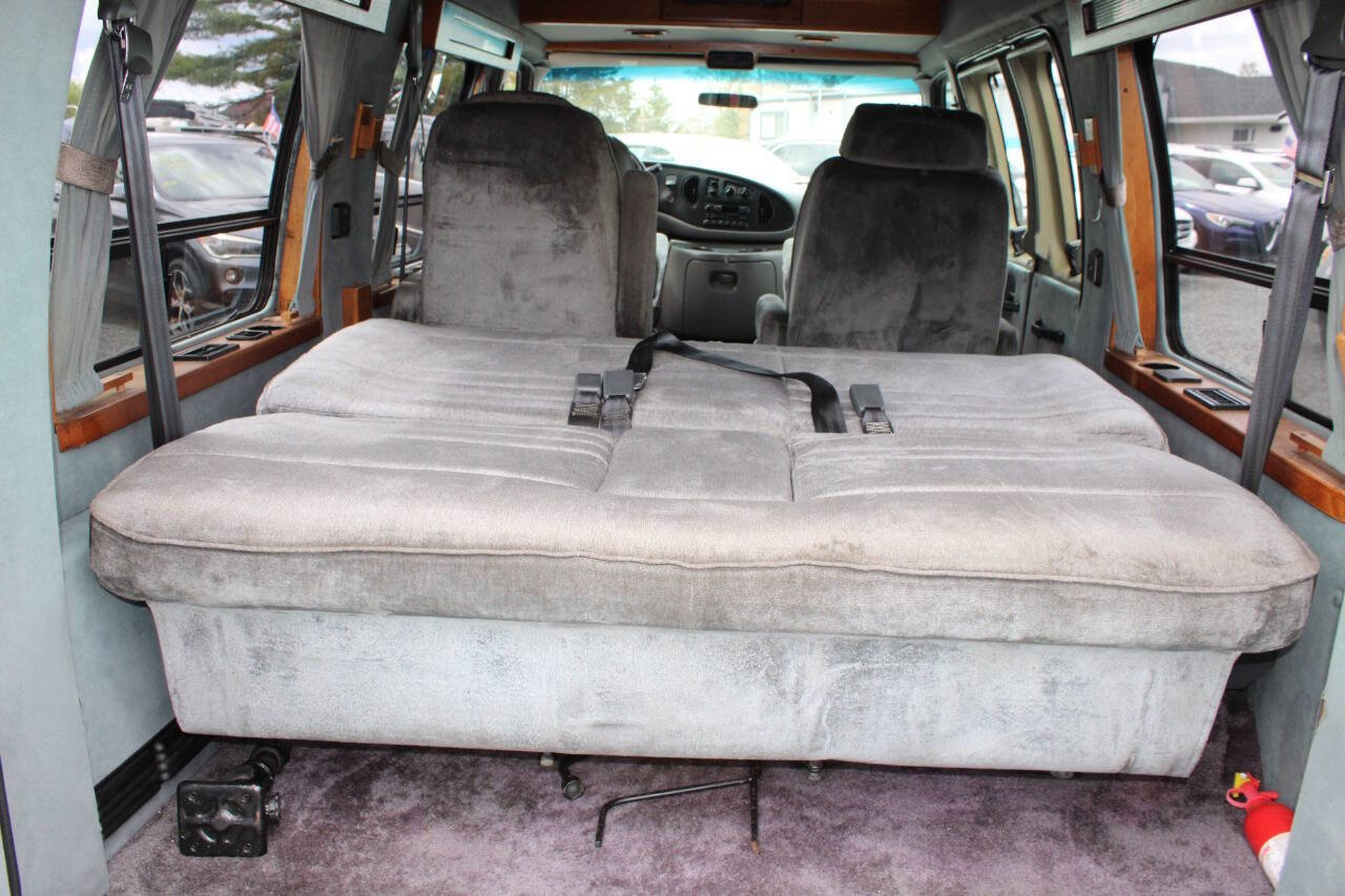 Used 1997 Ford E-150 and Econoline 150 RWD image 25