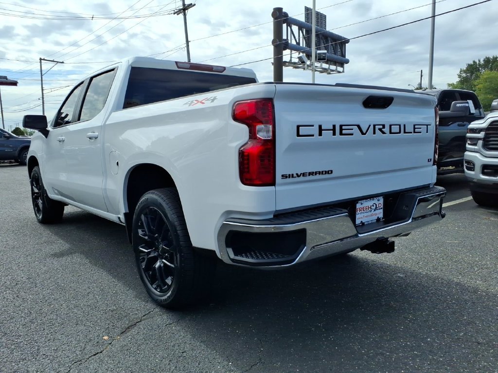Used 2023 Chevrolet Silverado 1500 LT w/ LPO, Dark Essentials Package AWD/4WD image 21