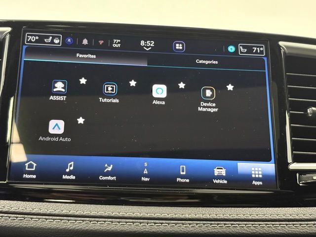 Used 2026 Chrysler Pacifica Limited FWD image 24