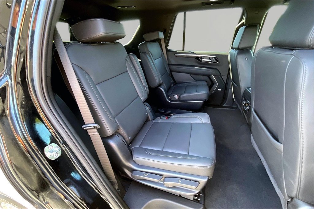 Used 2025 Chevrolet Tahoe LT w/ Comfort Package AWD/4WD image 28