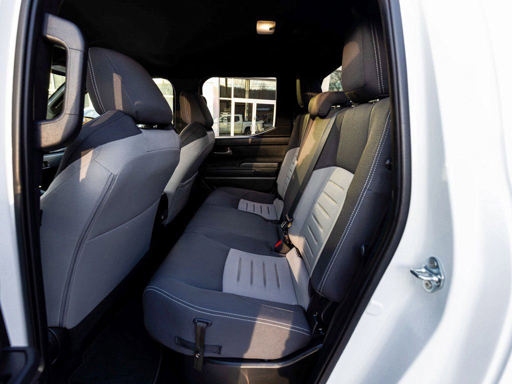 Used 2024 Toyota Tacoma TRD Sport image 29