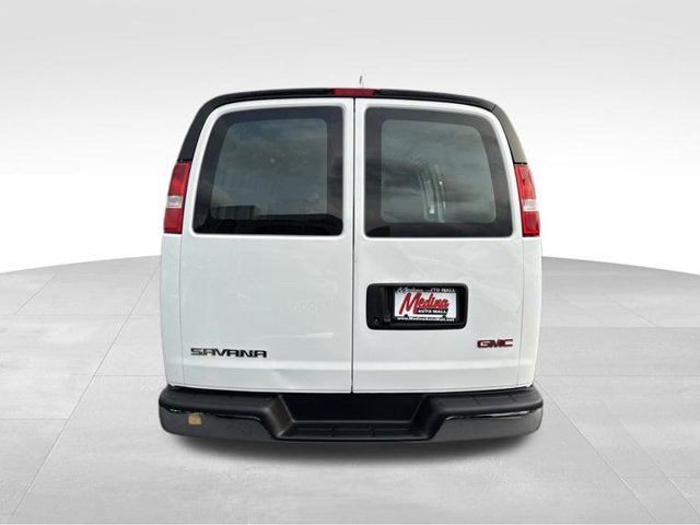 Used 2025 GMC Savana 2500 w/ Driver Convenience Package RWD image 6