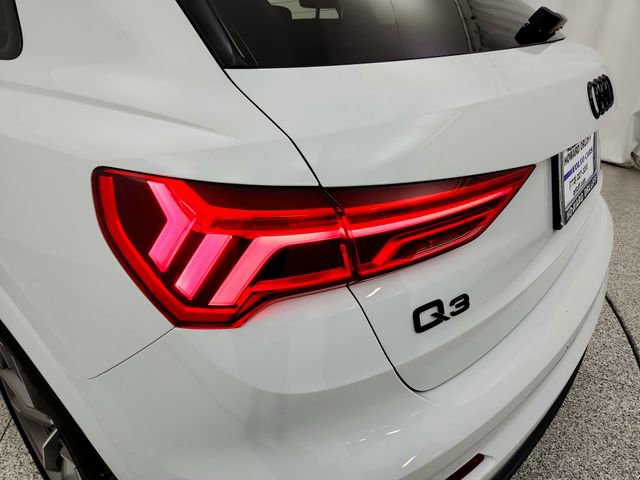 Used 2022 Audi Q3 2.0T Premium Plus w/ Premium Plus Package image 30