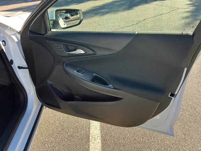 Used 2023 Chevrolet Malibu LT image 44