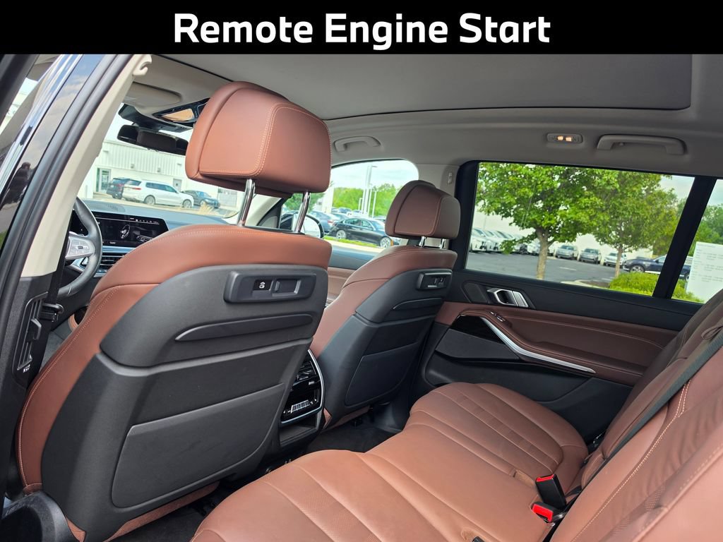 Used 2020 BMW X7 xDrive40i w/ Premium Package AWD/4WD image 11