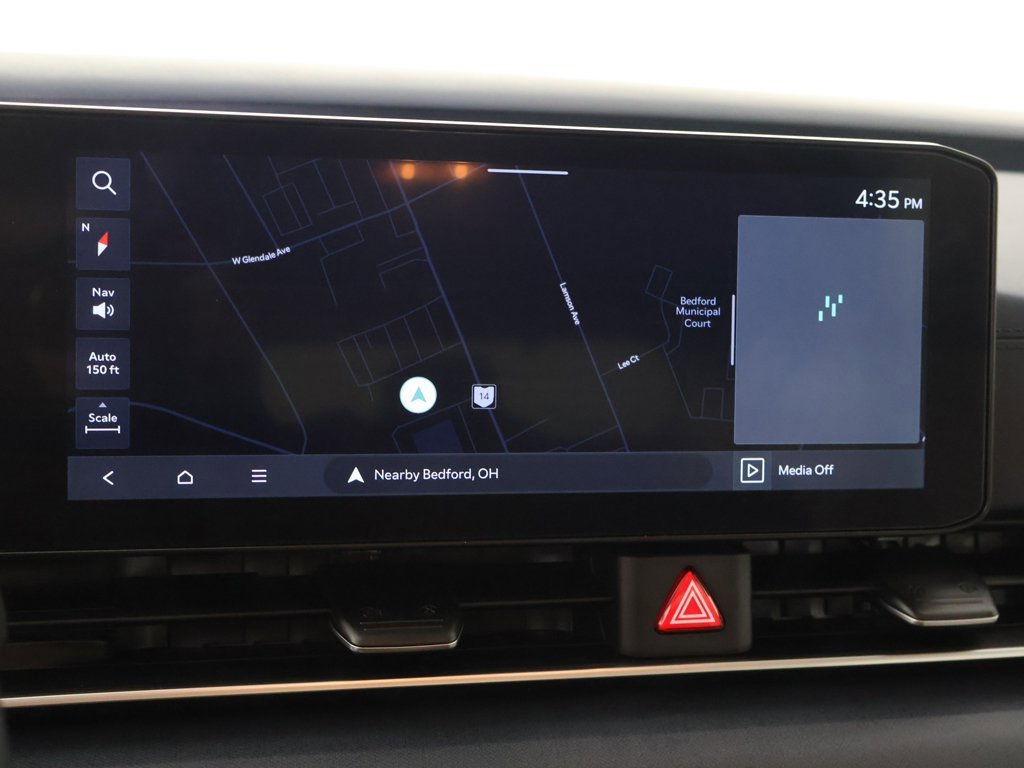 Used 2025 Kia Carnival EX image 43