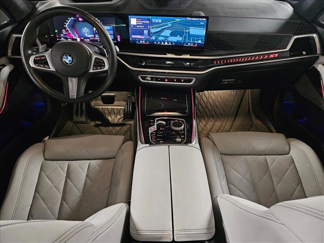 Certified 2024 BMW X7 xDrive40i w/ M Sport Package AWD/4WD image 18