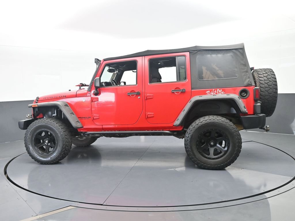 Used 2014 Jeep Wrangler Unlimited Rubicon image 3
