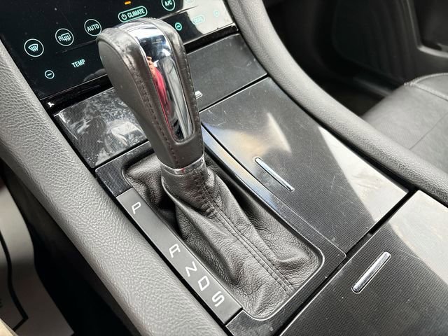 Used 2013 Ford Taurus SHO image 27