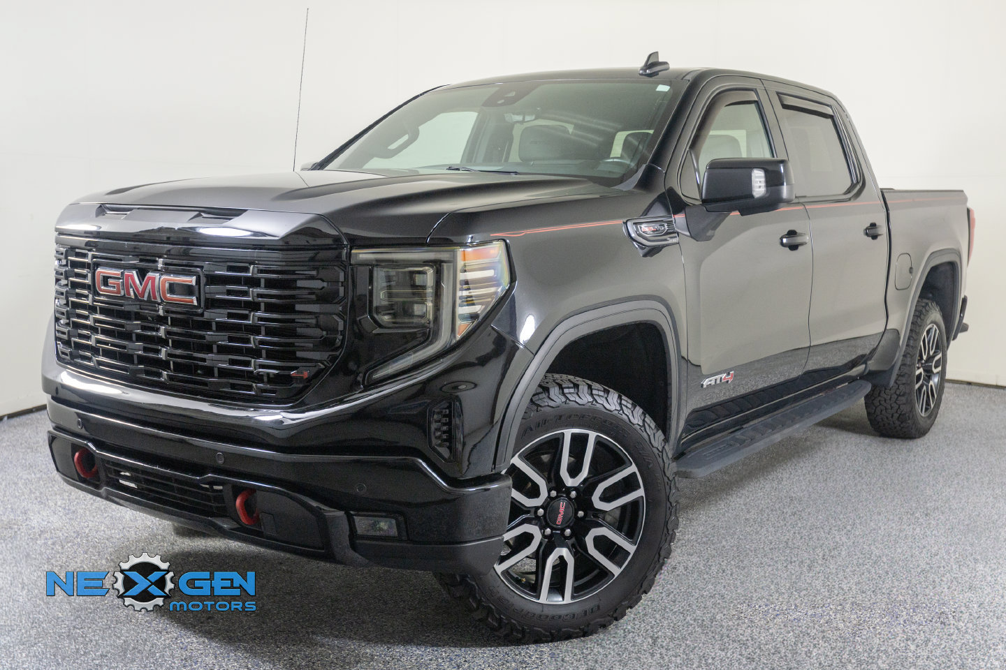 Used 2022 GMC Sierra 1500 AT4 w/ AT4 Premium Package AWD/4WD image 11