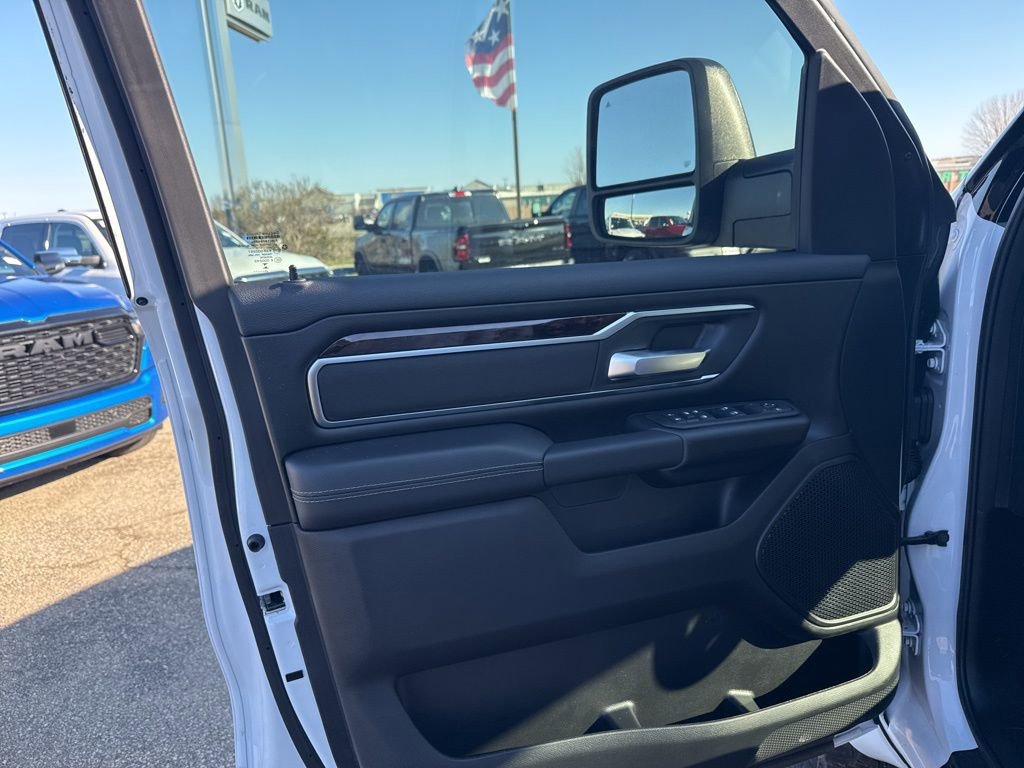 New 2026 RAM 1500 Big Horn AWD/4WD image 17