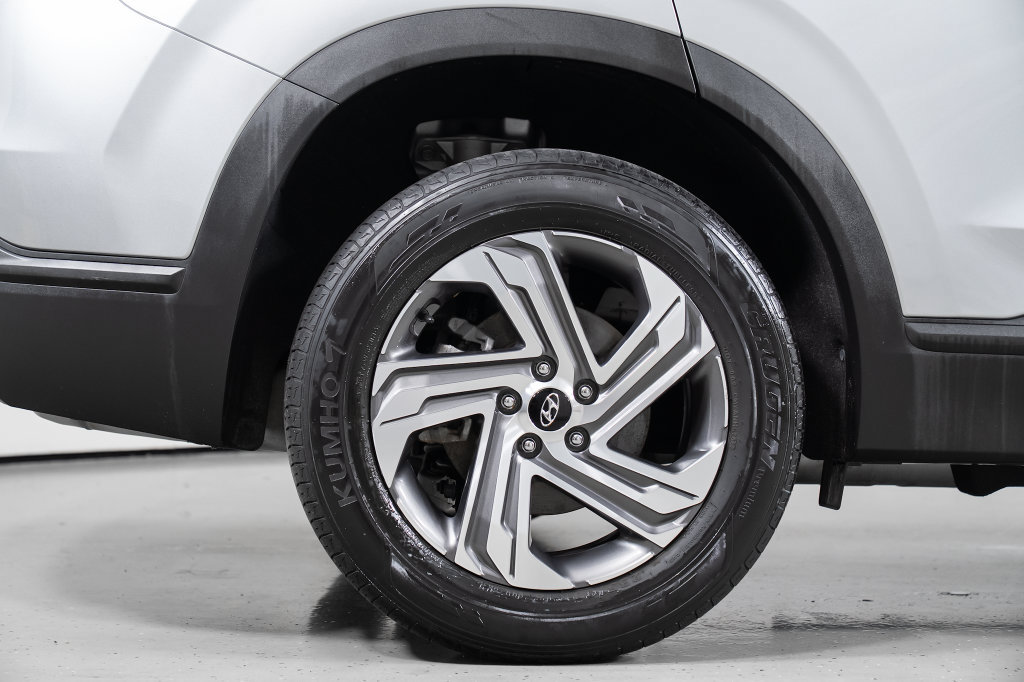 Used 2023 Hyundai Santa Fe SEL FWD image 6