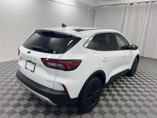 Used 2023 Ford Escape Active image 5