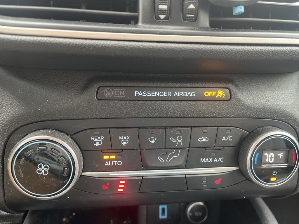 Used 2020 Ford Escape SE image 17