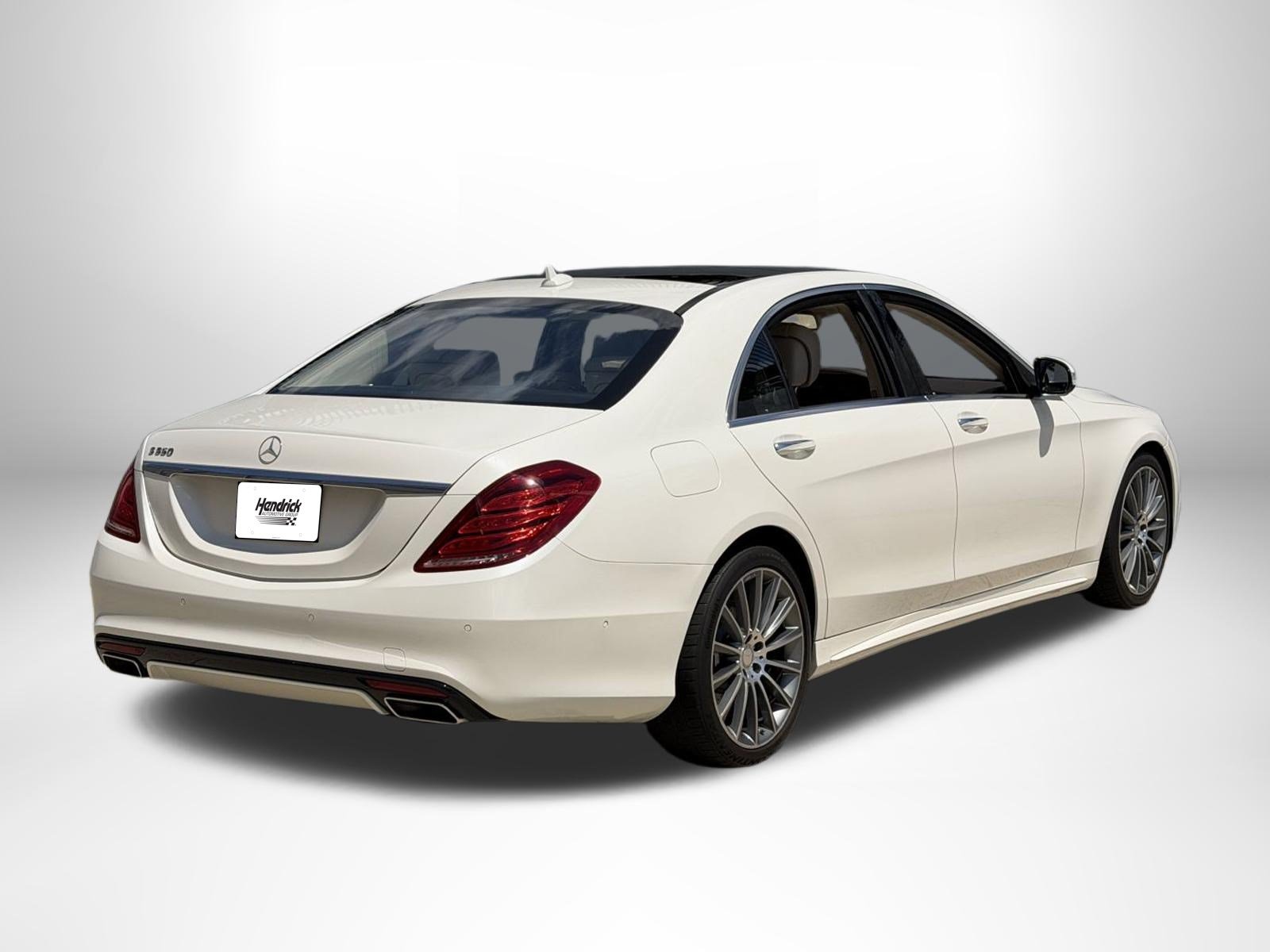 Used 2015 Mercedes-Benz S 550 Sedan image 8