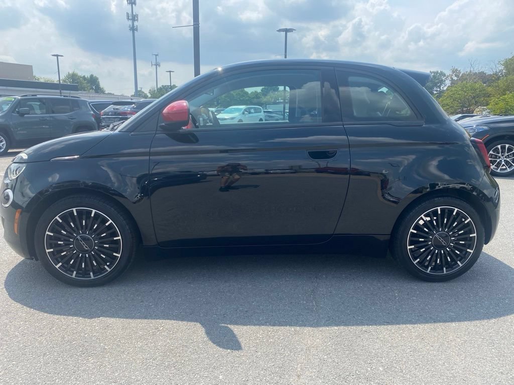 Used 2024 FIAT 500 e (RED) FWD image 4