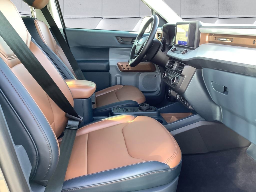 Used 2023 Ford Maverick Lariat w/ Lariat Luxury Package image 13