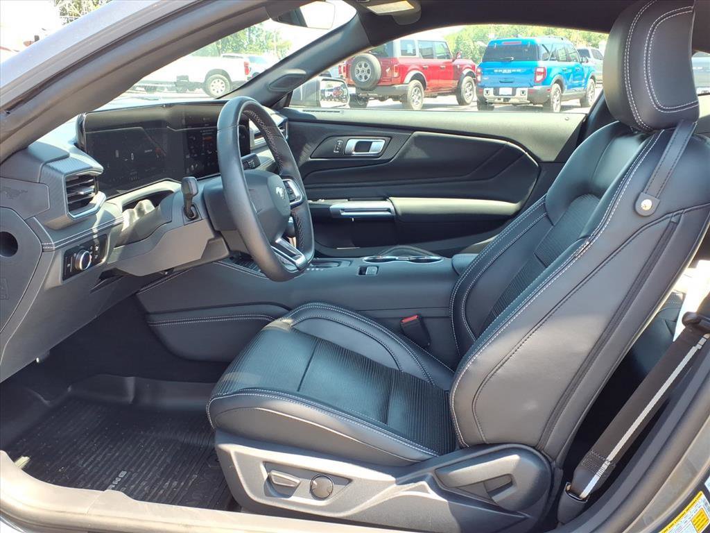 Certified 2024 Ford Mustang Premium image 3
