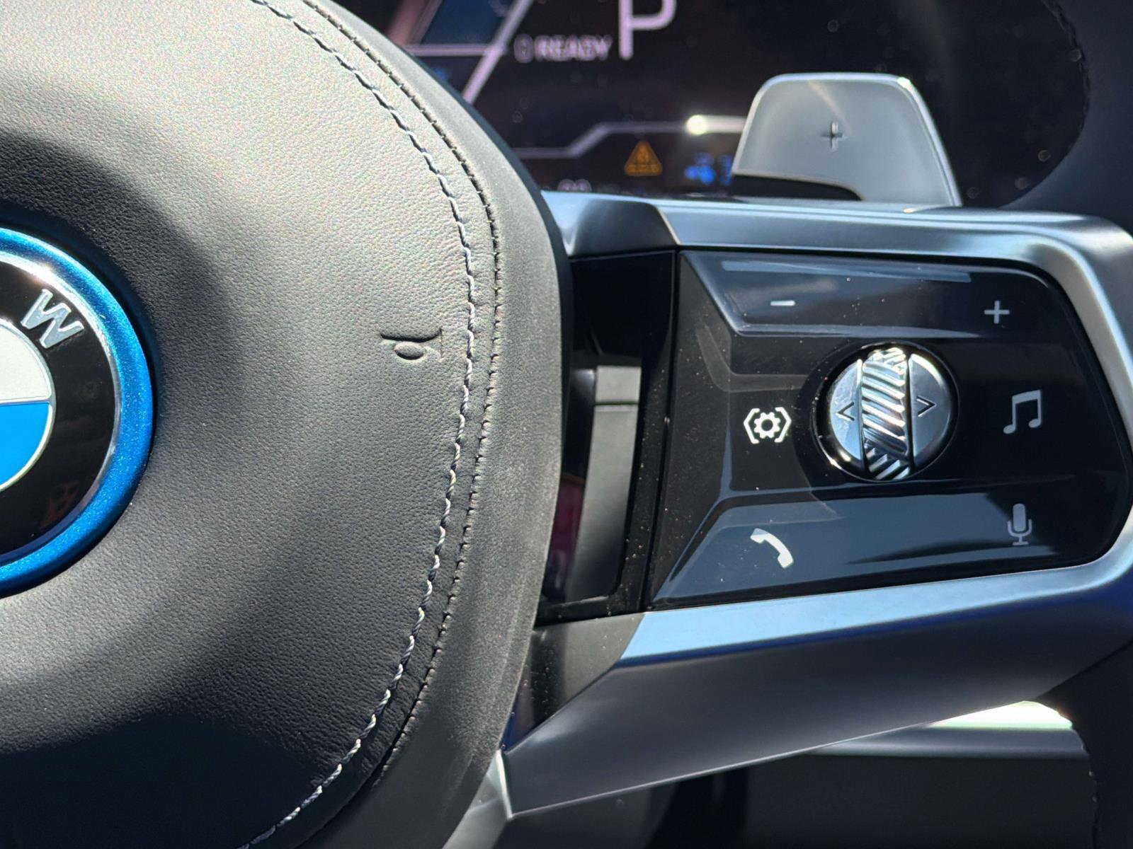 New 2026 BMW 750e xDrive AWD/4WD image 19