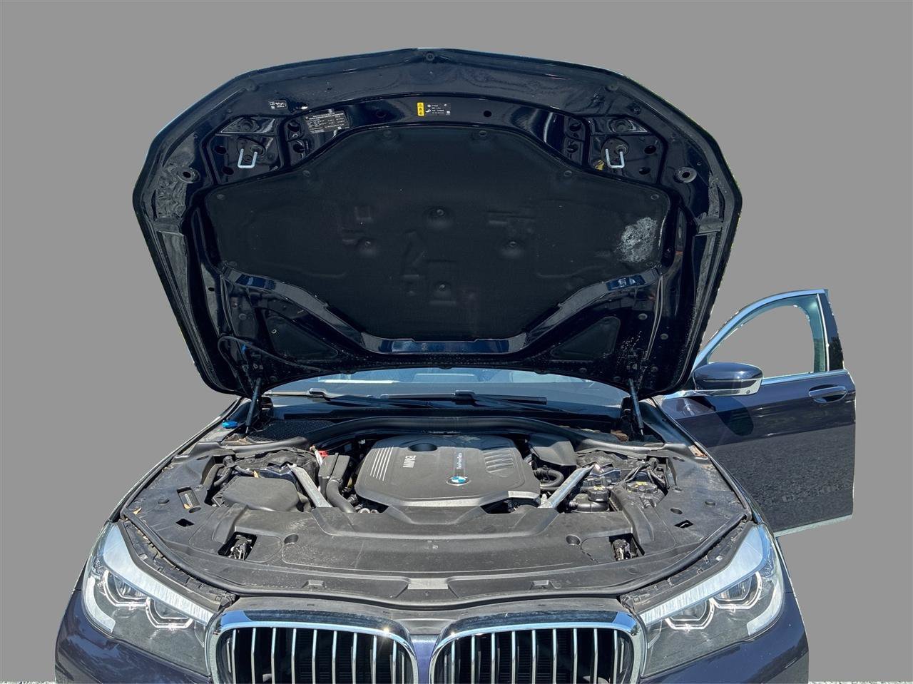 Used 2019 BMW 740i xDrive w/ Executive Package AWD/4WD image 18
