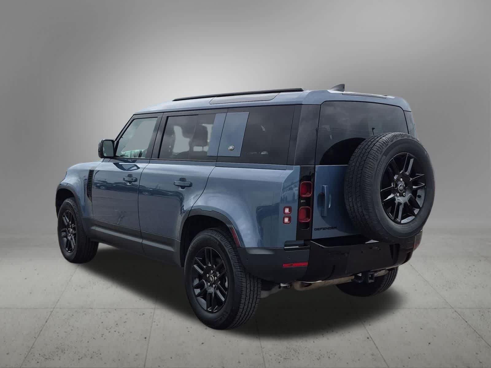 Certified 2024 Land Rover Defender 110 S AWD/4WD image 4