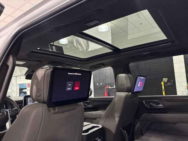 Used 2023 GMC Yukon XL SLT AWD/4WD image 34