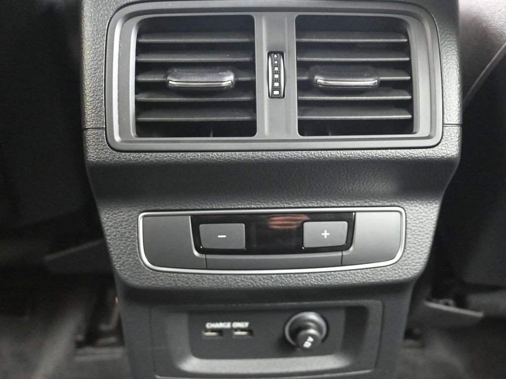 Certified 2025 Audi Q5 2.0T Premium w/ Convenience Plus Package image 21