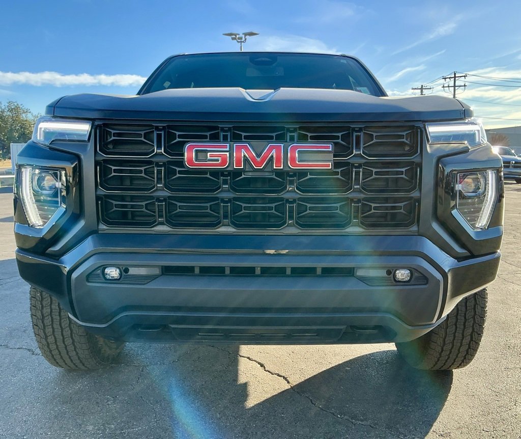 Used 2023 GMC Canyon Elevation w/ Convenience Package image 9