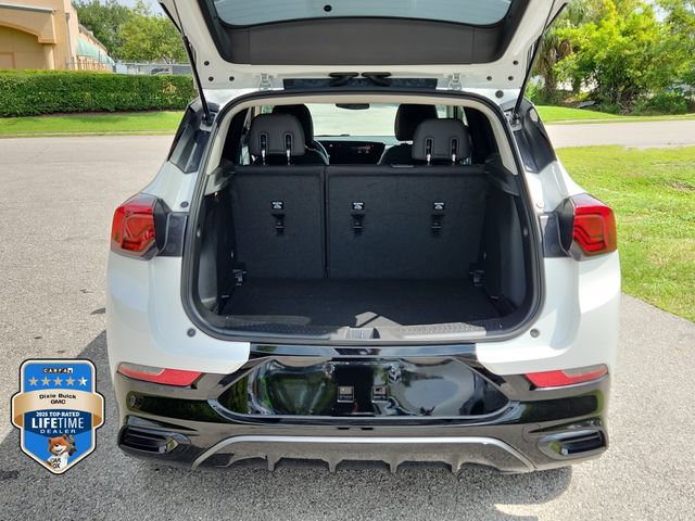 Certified 2024 Buick Encore GX Sport Touring w/ Comfort Package FWD image 5