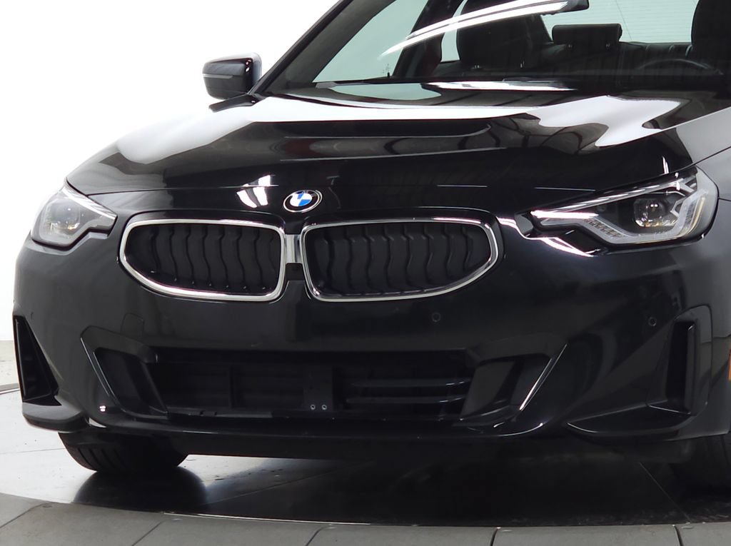 Used 2023 BMW 230i Coupe w/ Premium Package RWD image 3