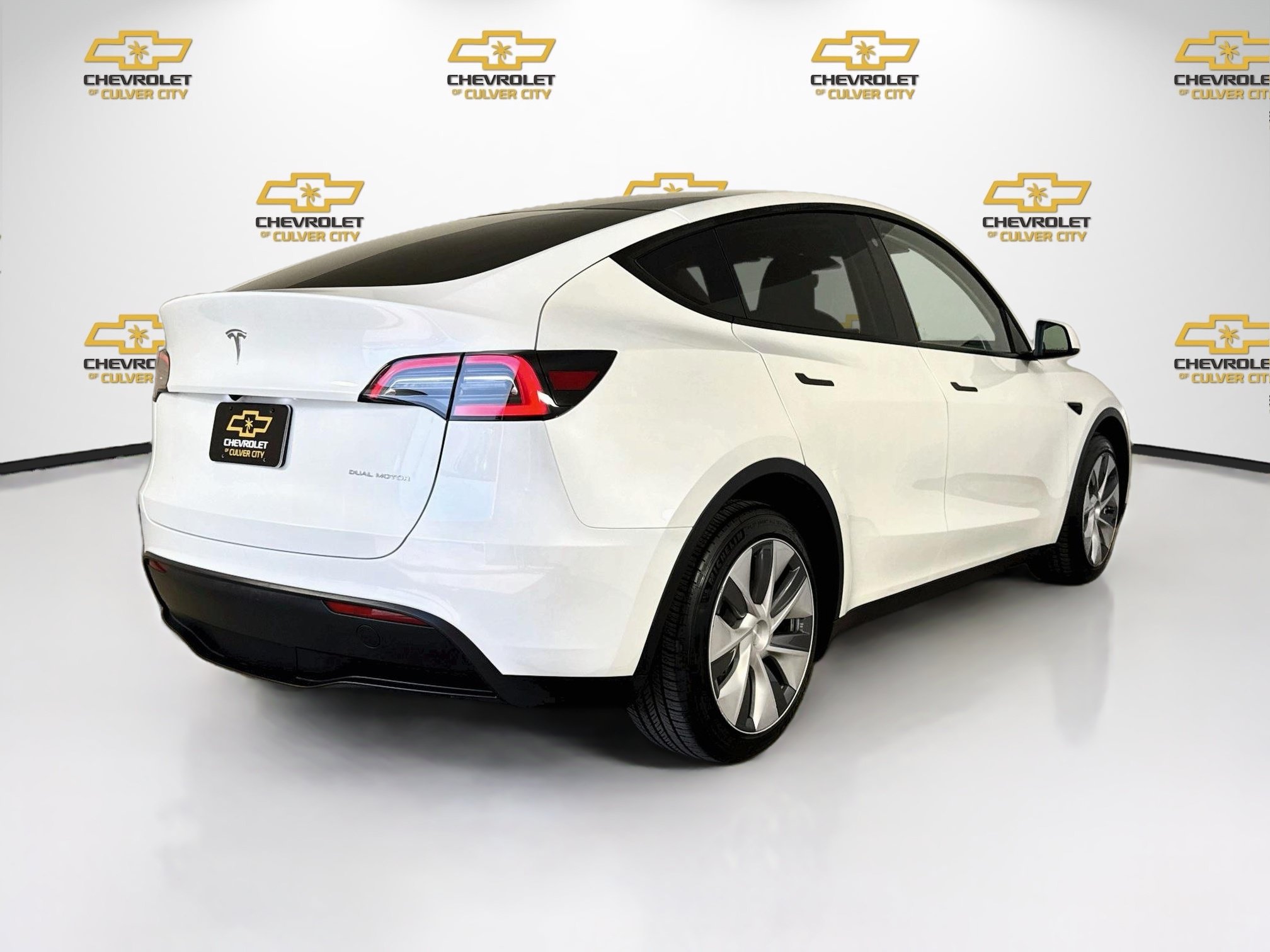 Used 2023 Tesla Model Y Long Range AWD/4WD image 8