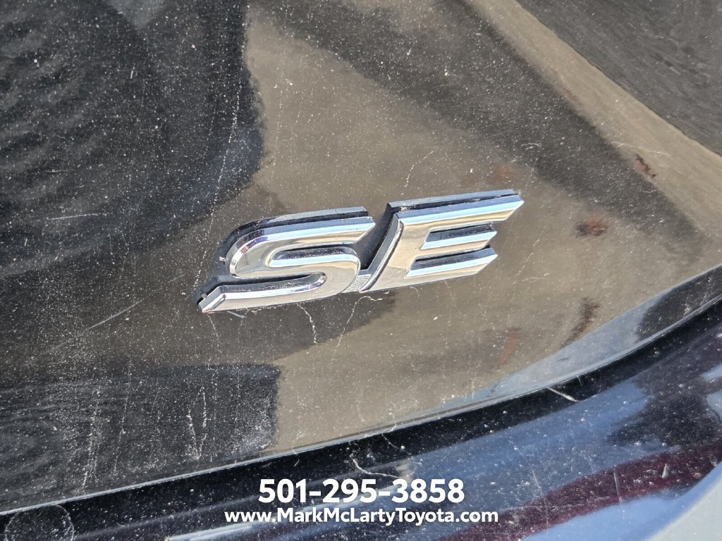 Used 2025 Toyota Camry SE FWD image 10