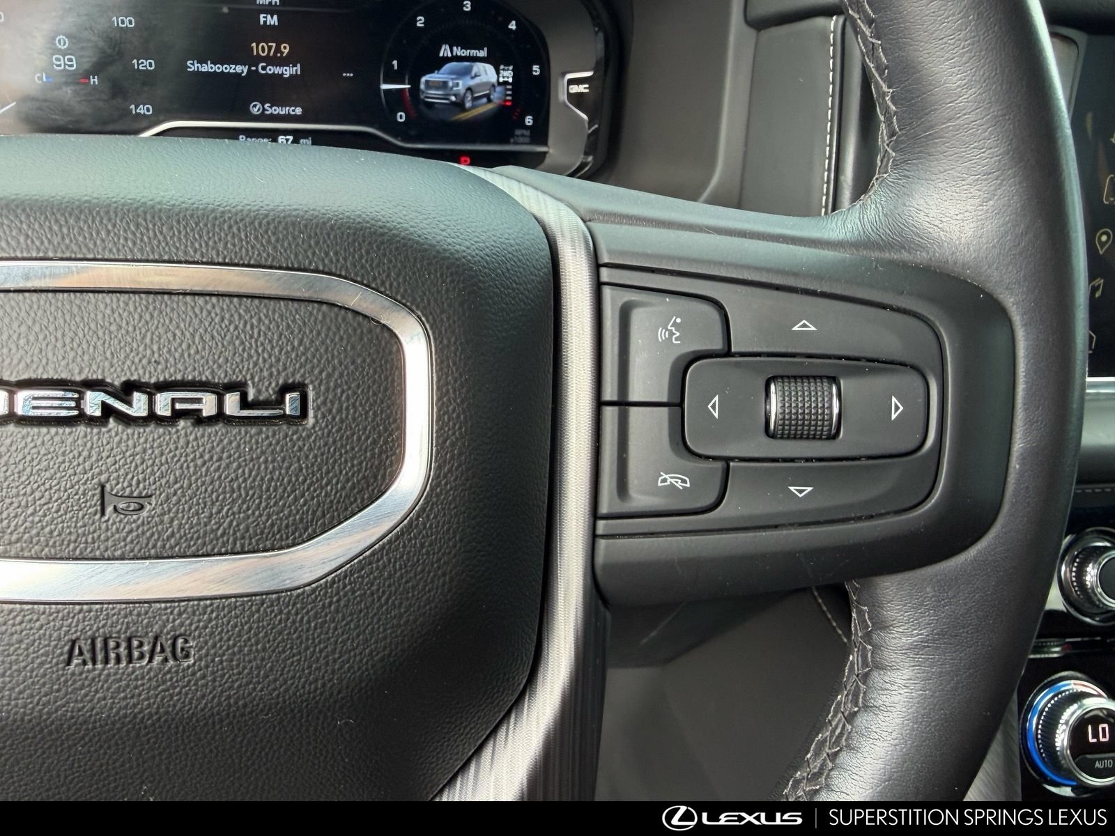 Used 2023 GMC Yukon Denali Ultimate AWD/4WD image 37