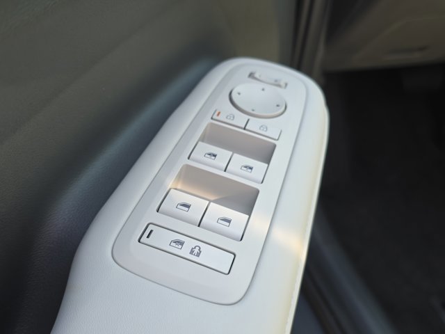 New 2026 Hyundai Santa Fe SEL image 5