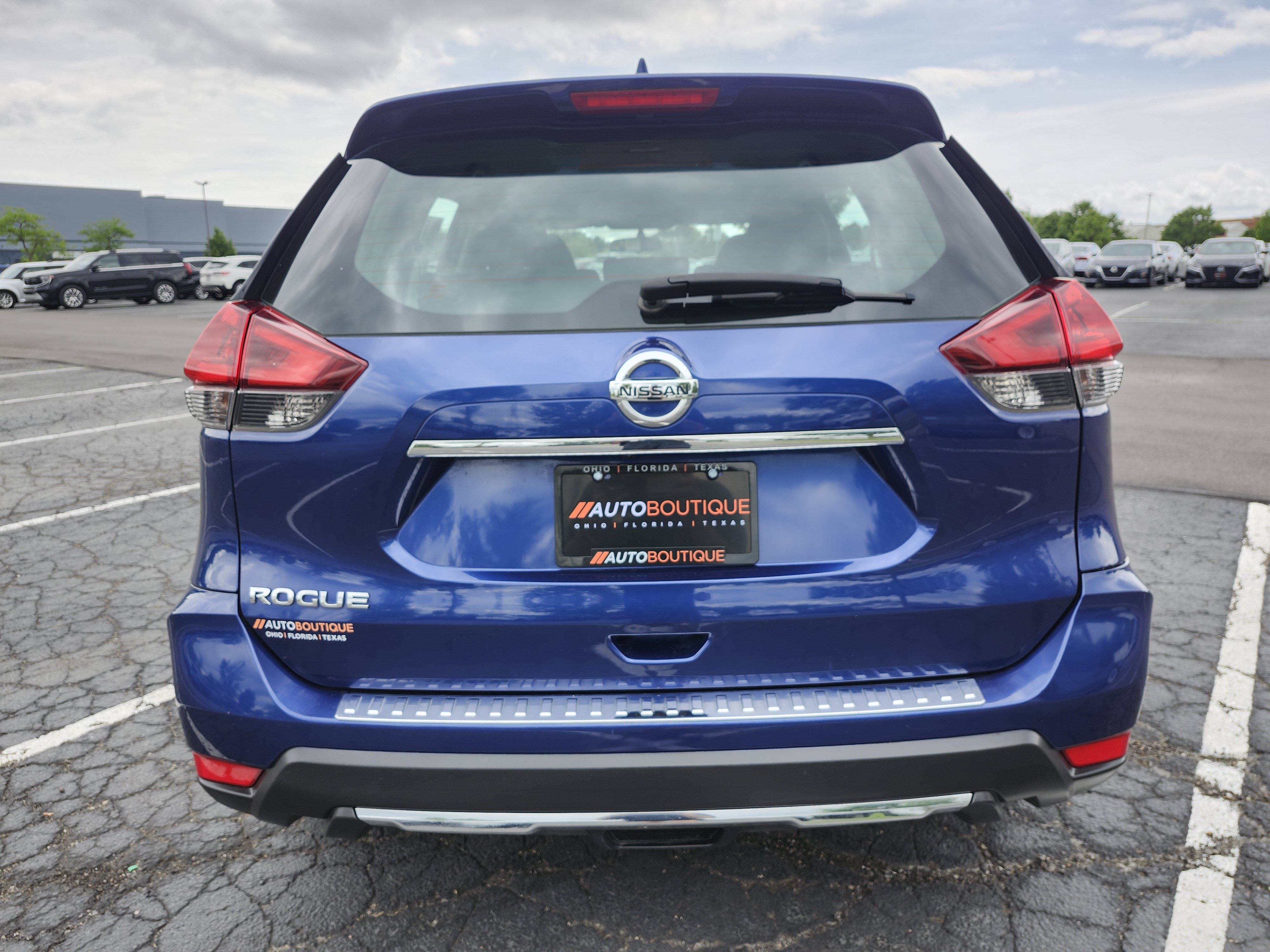 Used 2018 Nissan Rogue S FWD image 14