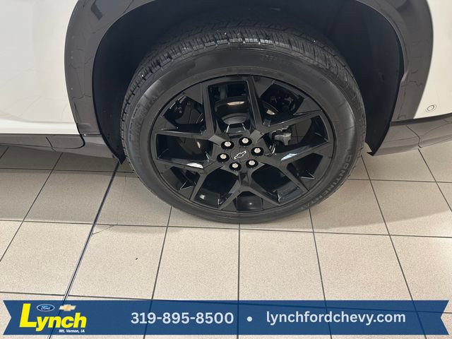 Used 2024 Chevrolet Traverse RS AWD/4WD image 32