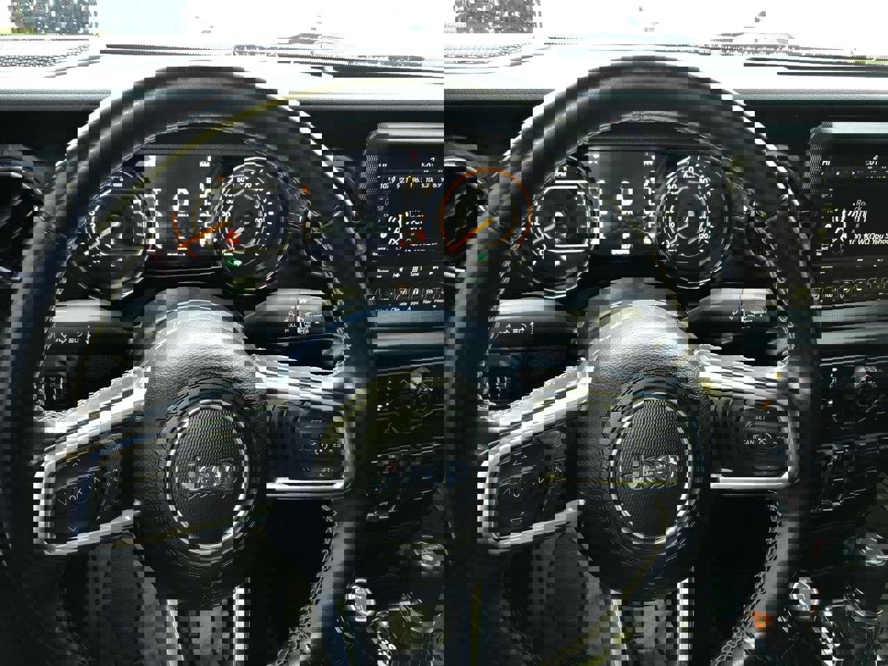 Used 2021 Jeep Gladiator Overland w/ Popular Equipment Package image 23