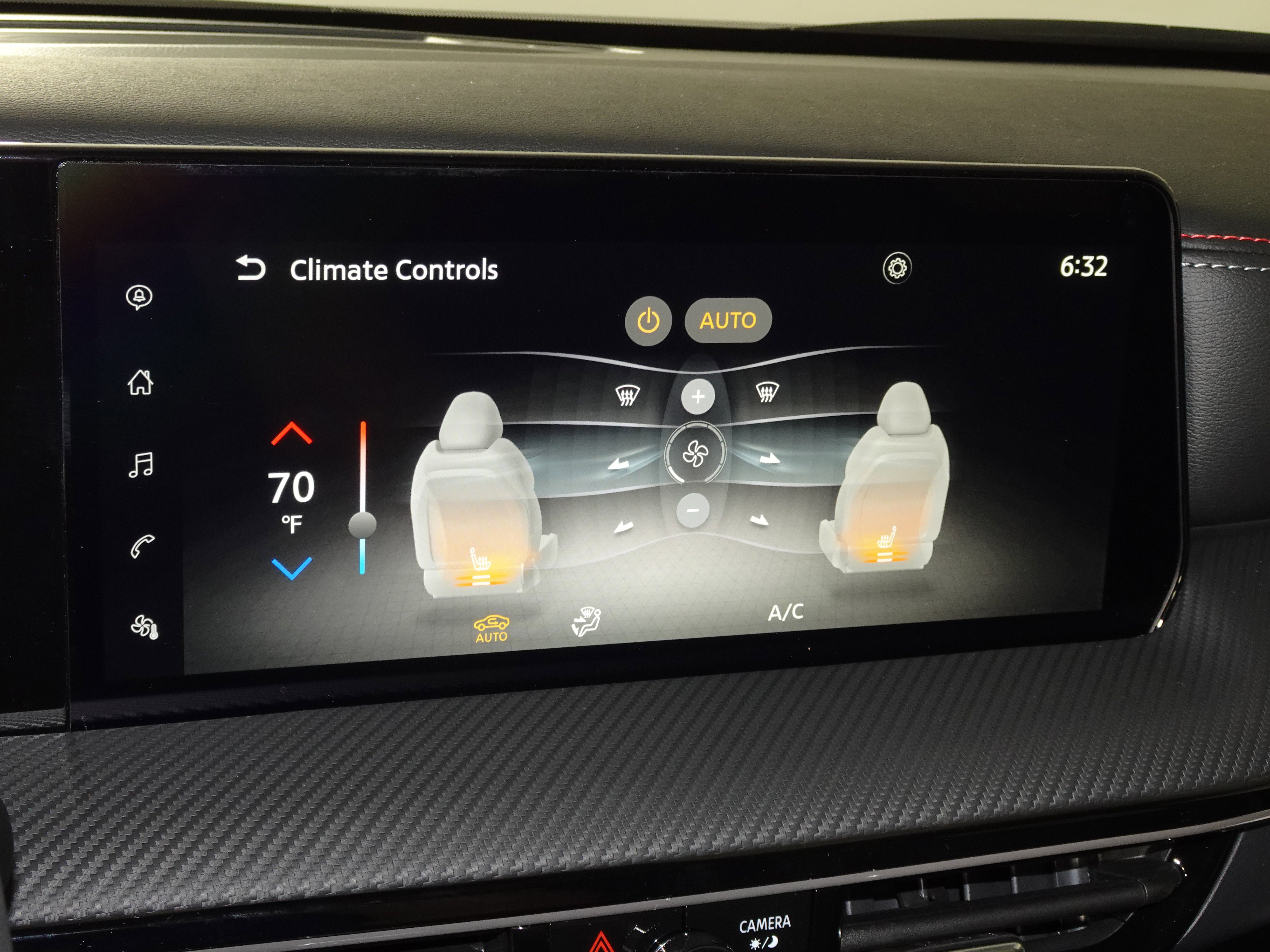 New 2025 Nissan Kicks SR w/ SR Premium Package image 27