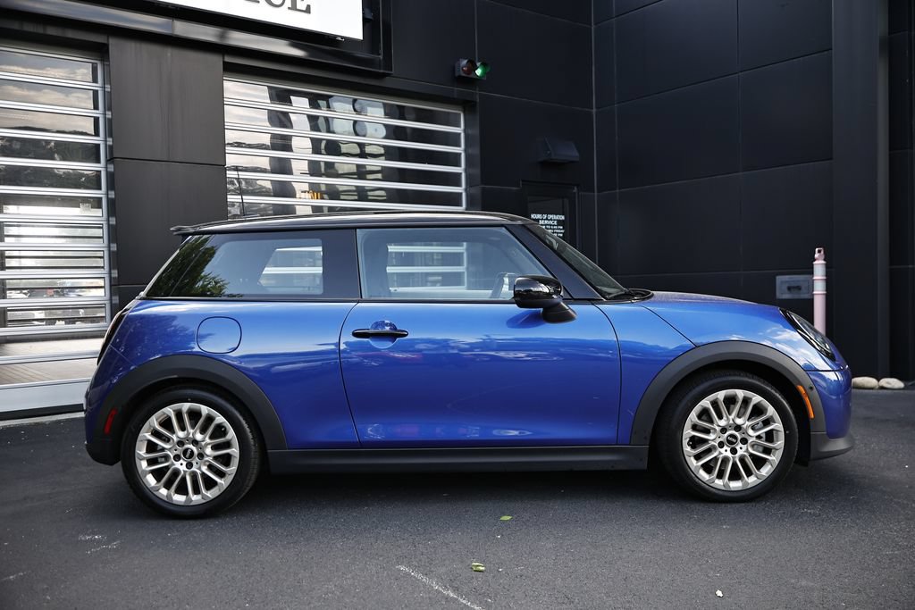 Used 2025 MINI Cooper S FWD image 4